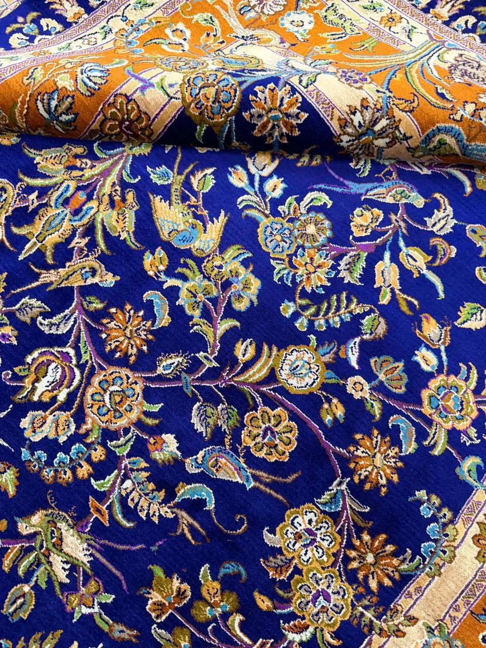 Kashmir Pure Silk Carpet (6 x 4) ft Hand knotted